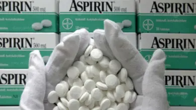 الأسبرين واستخداماته لتخفيف الألم وتقليل الالتهابات ومنع تجلط الدم