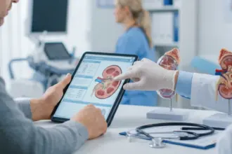 علامات فشل الكلى المزمن وأهم الأعراض المبكرة والمتقدمة لضعف وظائف الكلى